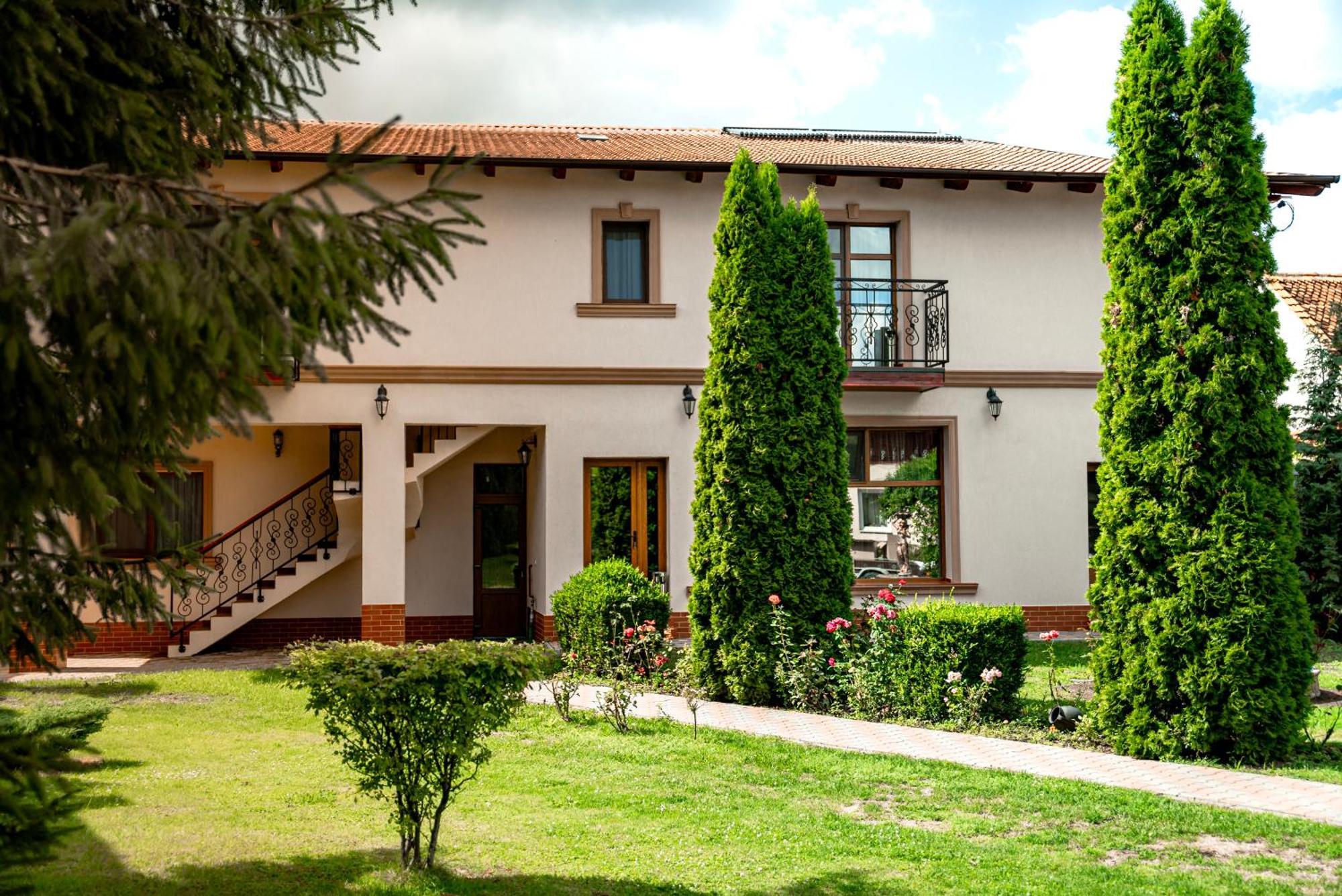 Boutique Marlen Bed & Breakfast Ghimbav Dış mekan fotoğraf
