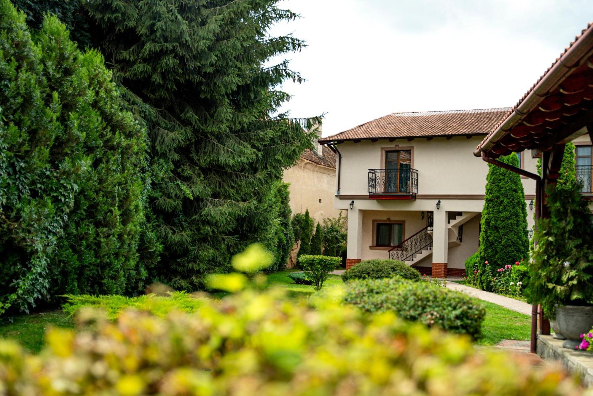 Boutique Marlen Bed & Breakfast Ghimbav Dış mekan fotoğraf