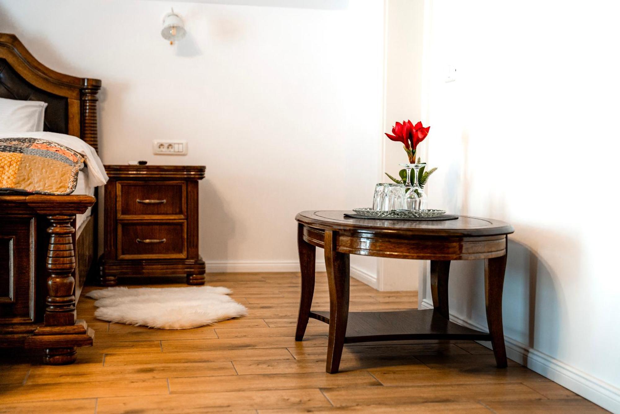 Boutique Marlen Bed & Breakfast Ghimbav Dış mekan fotoğraf