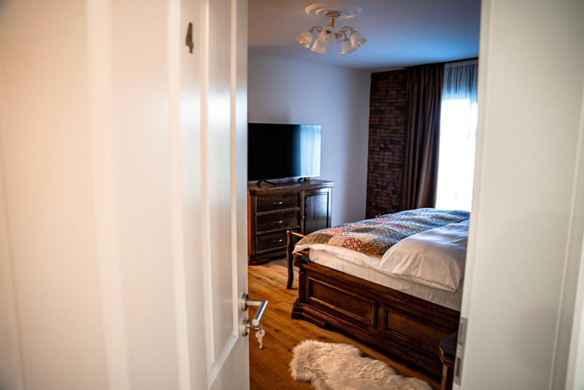 Boutique Marlen Bed & Breakfast Ghimbav Dış mekan fotoğraf